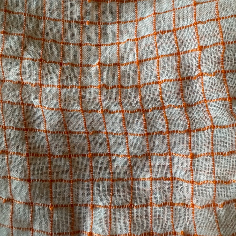 GAP Orange Checkered Lightweight Fringe Scarf NWOT - Picture 5 of 5